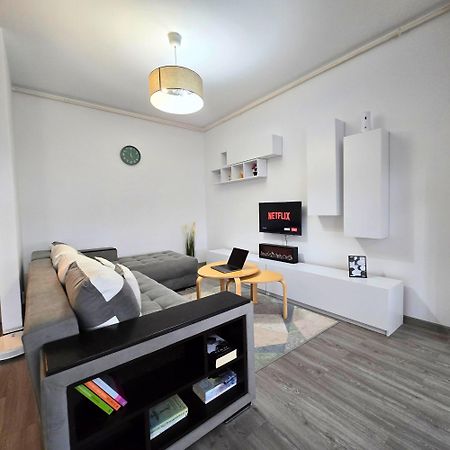 Apartment "Solar 48", Private Parking, One Bedroom Bucureşti Eksteriør bilde